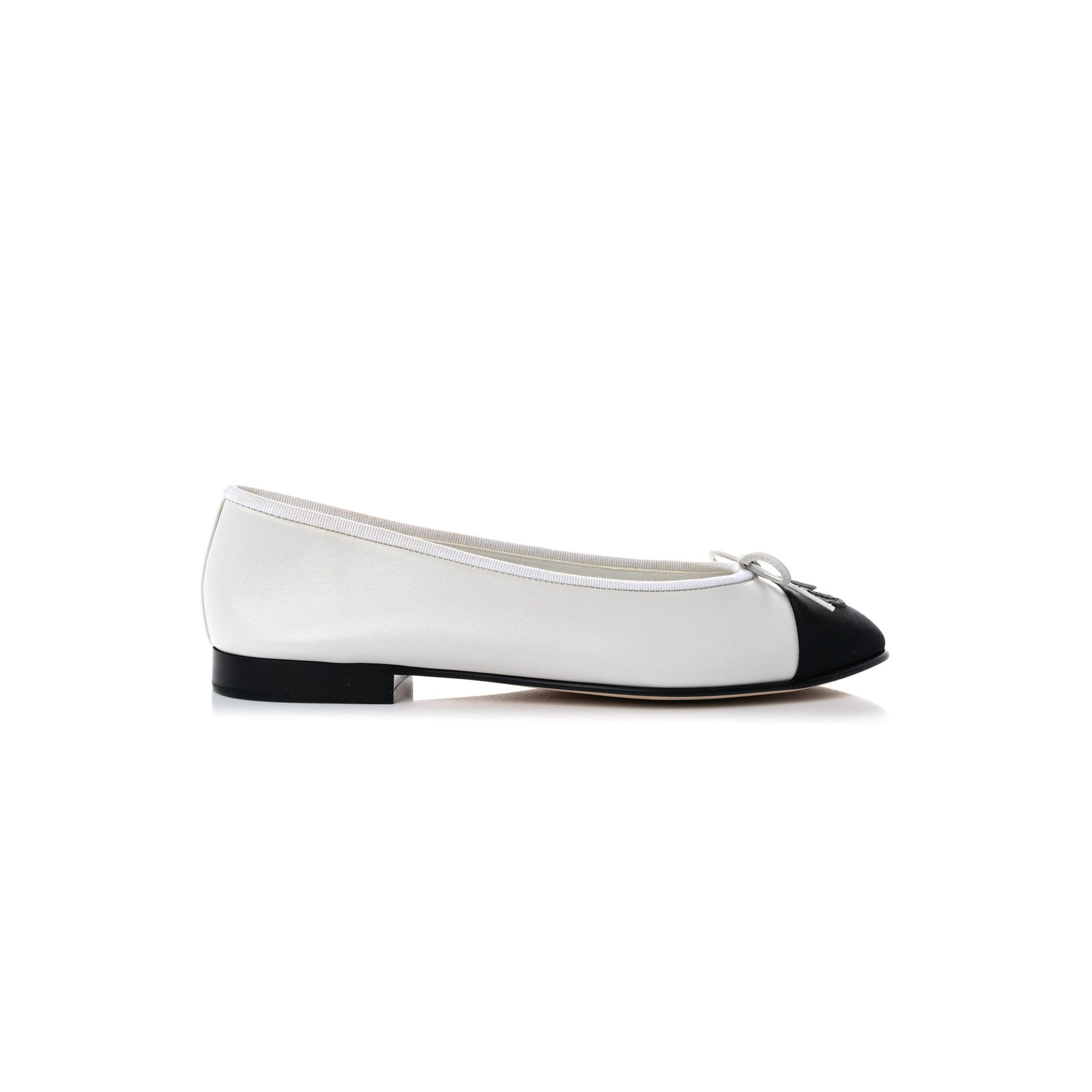 Ch**el lambskin cap toe cc ballerina flats white black